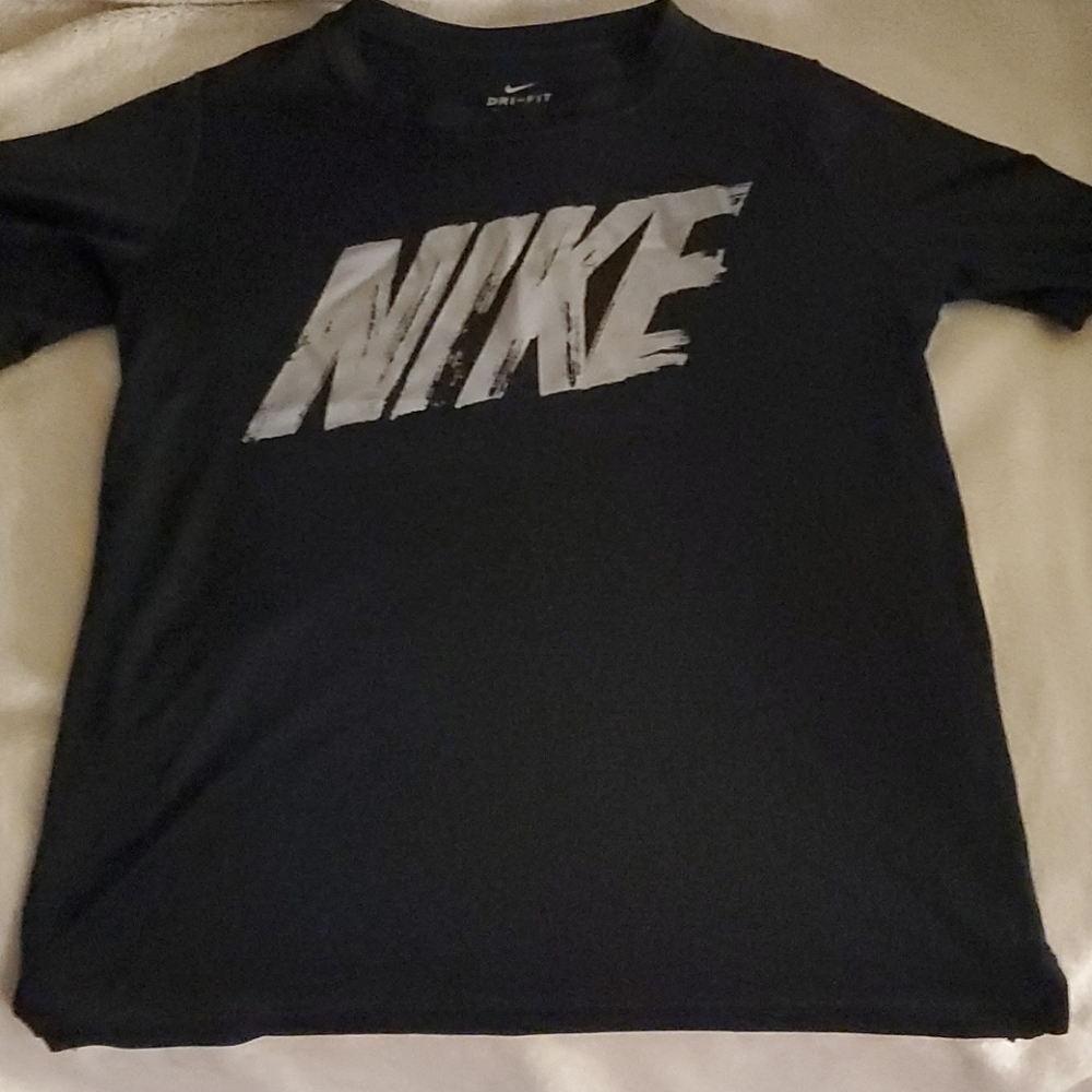 Boys Nike tshirt